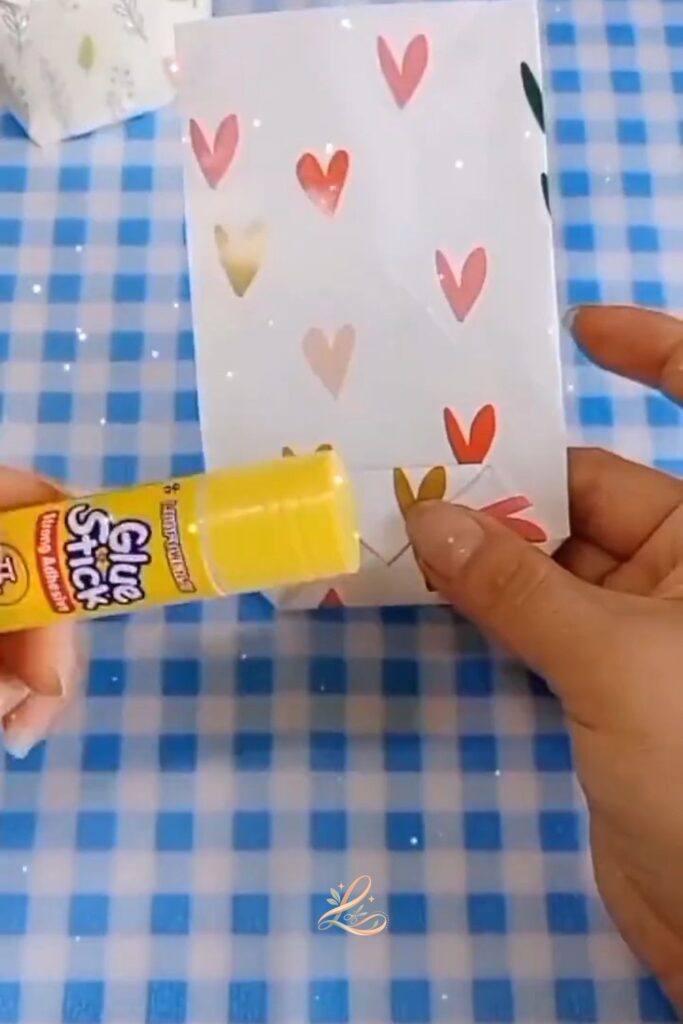 Shape and Open the Top of the Box