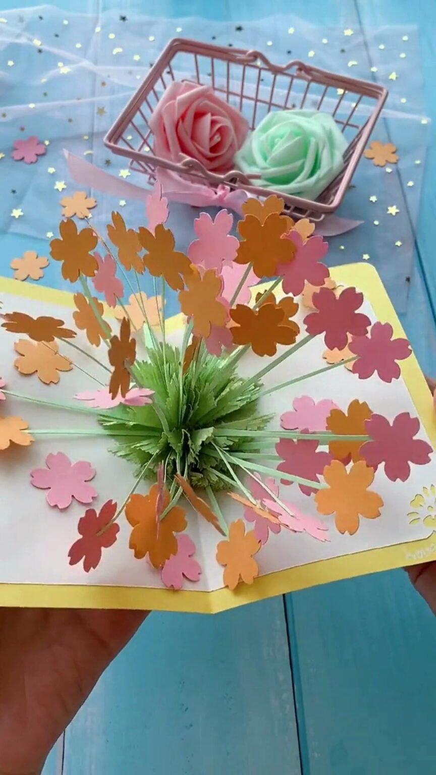 DIY 3D Pop-Up Flower Card - hero